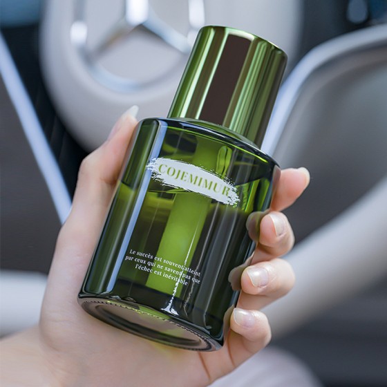Car aroma diffuser, long-lasting car perfume accessory, flameless aroma diffuser, odor removal, car fragrance decoration, air freshener