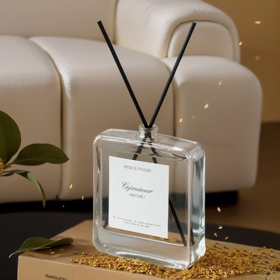 Aromatherapy essential oils, hotel household ornaments, long-lasting flameless aromatherapy, toilet deodorization, bathroom fragrance water, fresh air