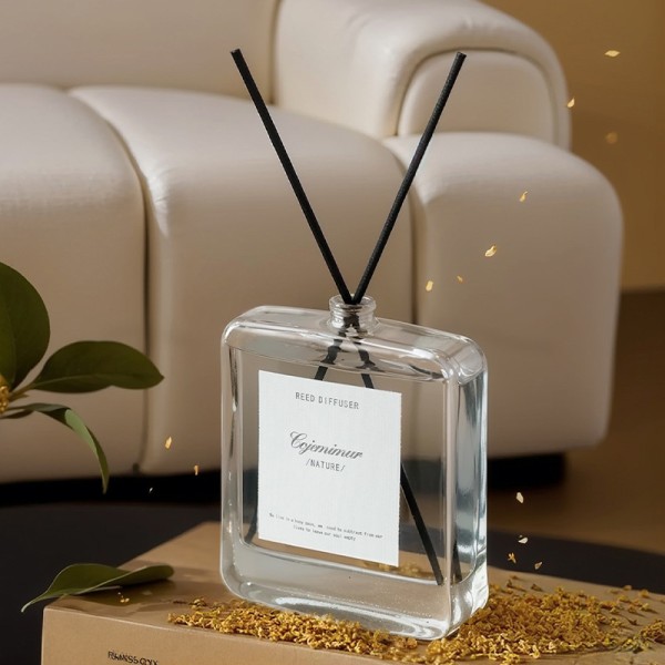Aromatherapy essential oils, hotel household ornaments, long-lasting flameless aromatherapy, toilet deodorization, bathroom fragrance water, fresh air